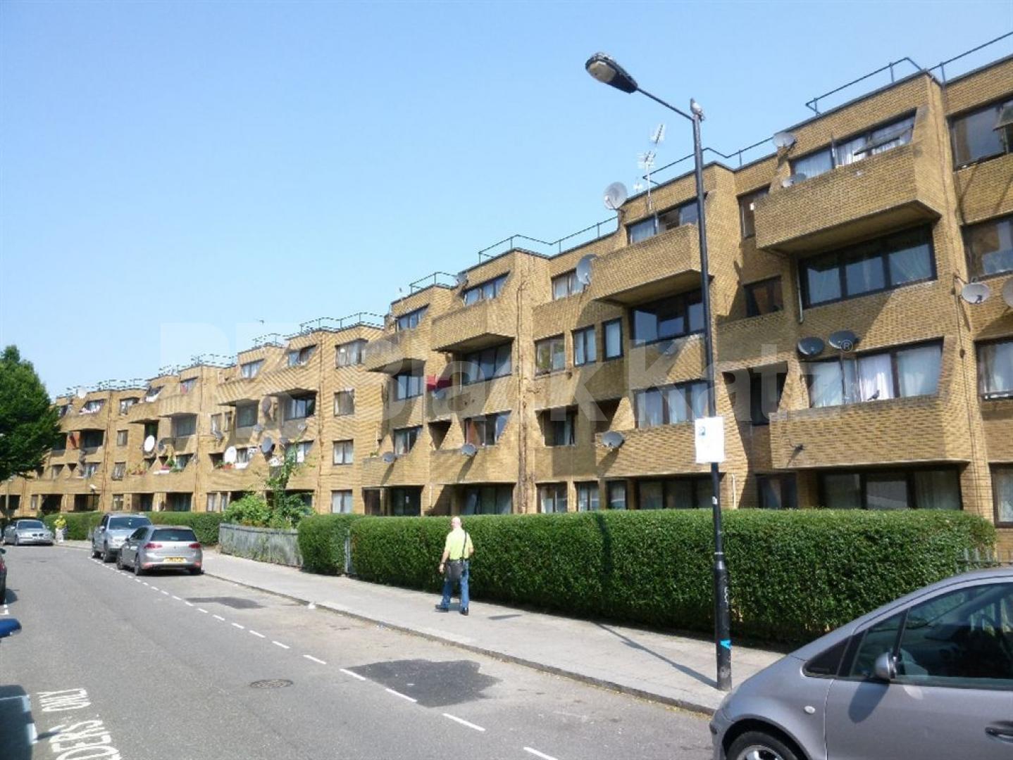 			INCLUSIVE OF HEATING AND HOT WATER, 2 Bedroom, 1 bath, 1 reception Maisonette			 Tavistock Crescent, Ladbroke Grove/Notting Hill